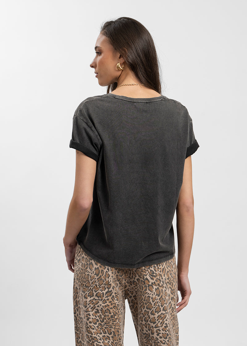 POLERA CEST LA VIE grafito