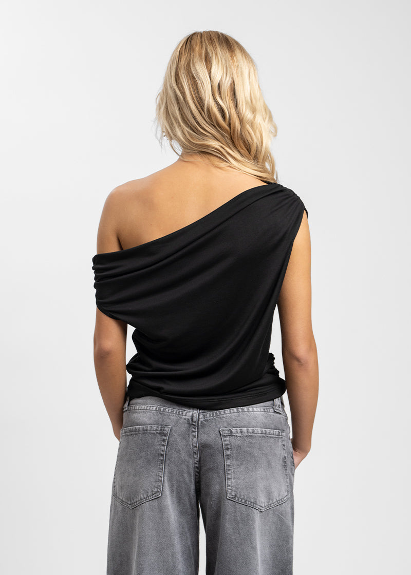 POLERA PETRA negro